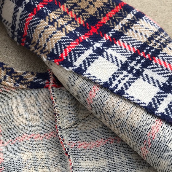 Vintage 1960s 1970s Navy, Red, Cream, & Tan Preppy Classic Plaid Button Up Vest - Picture 5 of 6